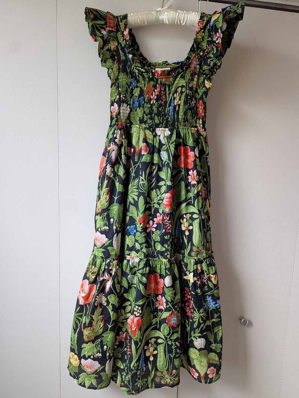 Tuckernuck "Mallie" midi dress in "Noir Blooming Botanical - FLAWED - Picture 2 of 7